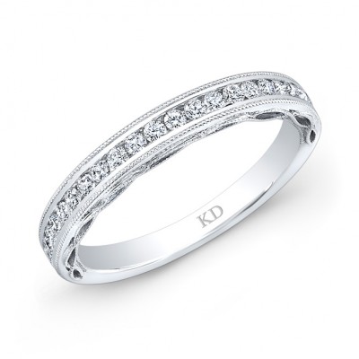 18 K SINGLE ROW WHITE DIAMOND WEDDING BAND