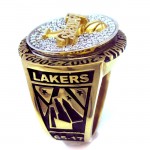 Mens Custom made 2009 AEG Lakers Championship Ring. 