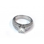Ladies White Gold Ring with 1.01ct Round Diamond in Center