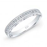 18 K SINGLE ROW WHITE DIAMOND WEDDING BAND